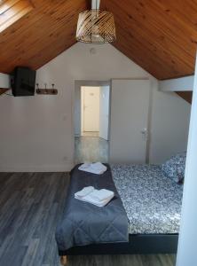B&B / Chambres d'hotes Chambre d-hotes a mouleydier : photos des chambres