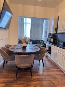 Geräumiges 3 Raum-City-Apartment -Ost-2-