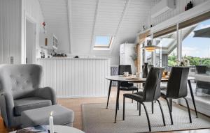 Cozy Home In Vestervig With Wifi