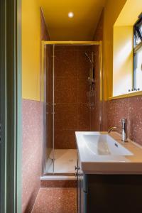 Lin Song House South London Garden Room Getaway