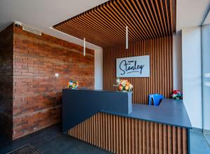 Jurassic Park - Stylish Urban Sanctuary