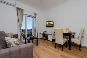 Private apartment with sea view