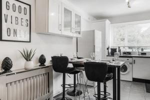 Work, Rest & Explore 4-Bed Flat Near Brixton