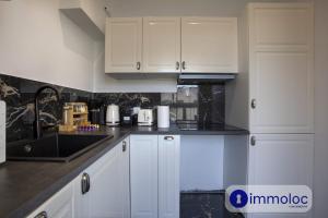 Air-conditioned apartment in the Carras district close to the sea