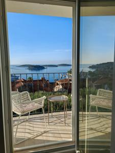 Apartments old town Hvar sea view