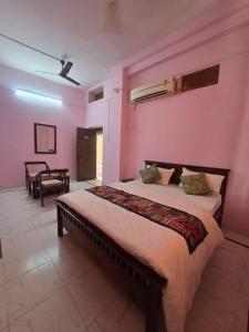 Hostel Camel Castle & Safari