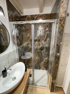 De Roggiero Rooms