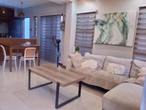 US 150 daily for furnished HOUSE and brand new CAR in Exclusive Neighborhood