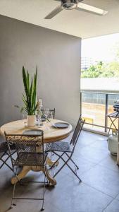 Located within walking distance of great breweries and restaurants