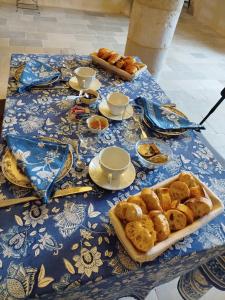 B&B / Chambres d'hotes Les Communs de Chiffrevast : photos des chambres