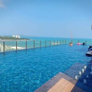 The Base Condo Central Pattaya Sea View Room