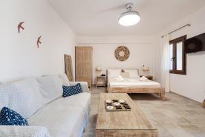 Marilia ViIlage Spathi Kea "Studio The Goat"