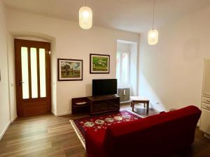 Santa Massenza Vineyard Escape