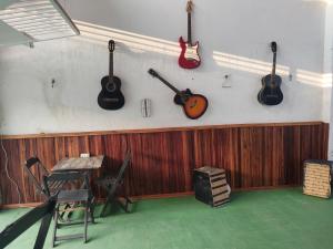 Pousada Dádiva Rosas com ar frigobar No Pontal Centro