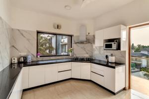 Luxury 3bhk penthouse Candolim beach 10 mins