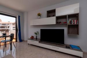 Tranquil 1 Bedroom Apartment Communal Heated Pool