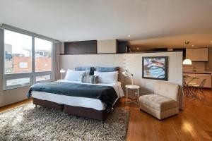 Zona G Charm Modern Comfort with King Bed 401