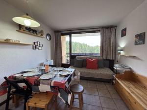 Appartements Appartement Montgenevre 6 pers, skis aux pieds, animaux acceptes, parking - FR-1-330D-70 : photos des chambres