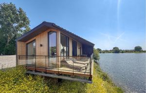 Nice Home In Kerkdriel With Lake View