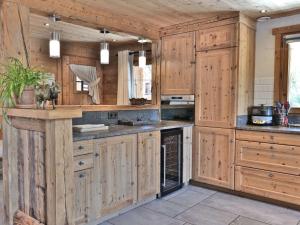 Superbe 5 pièces rénové avec sauna, hammam, jacuzzi, proche télécabines et village, idéal 1214 pers. - FR-1-458-101