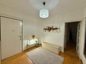 Central Glyfada 2BR Apartment