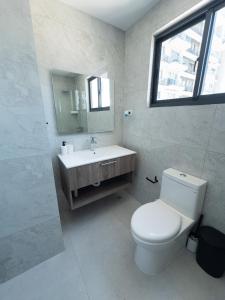 Moderno y Lujoso Apartamento en Torre - Evaristo Morales