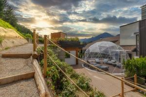 Comano Cattoni Holiday