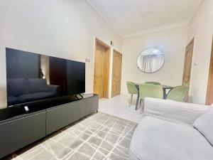 Close to the airport Near Abu Baker metro station - Ubytování bez kategorie ve městě Dubaj
