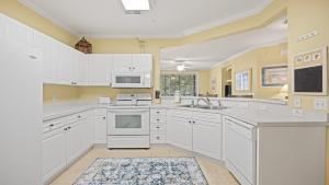 223 Greenbriar villa