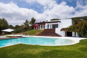Chic and Stylish 6 Bedroom Villa in Ibiza, 1039