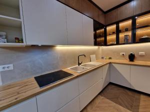 DURRES Beachfront Central TOP LOCATION APARTAMENTS