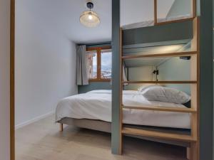 Appartement rénové 3* · Pied des pistes · Balcon · Parking · Wifi - FR-1-502-585