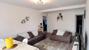 Appartements Les Erables Appart - 3 chambres - Spacieux et moderne avec balcon, parking et wifi : photos des chambres