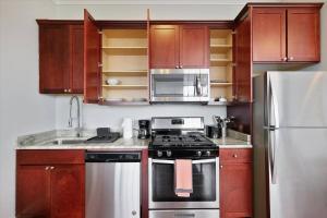 XL Studio - Magnificent Studio with Rooftop Pool