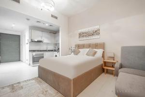 Everluxe Holiday Homes Rental Al Furjan Studio
