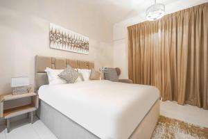 Everluxe Holiday Homes Rental Al Furjan Studio