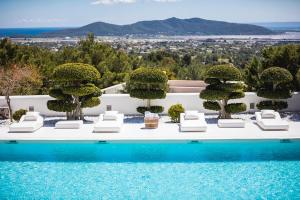 Secluded 6 Bedroom Villa Retreat in Ibiza, 1037