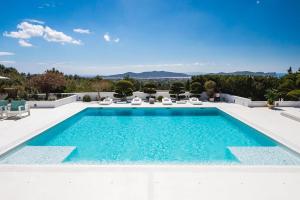 Secluded 6 Bedroom Villa Retreat in Ibiza, 1037