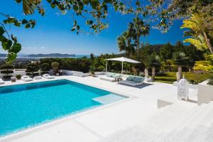 Secluded 6 Bedroom Villa Retreat in Ibiza, 1037