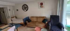 Appartements T2 clim piscine tout equipe au calme : photos des chambres