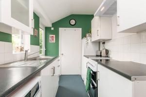 Magdala Cottage -Village Location- Dog Friendly