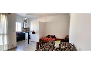 Depto con balcón y mucha luz en CABA