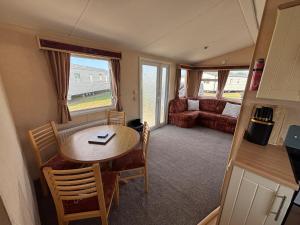 Disabled caravan -ramped decking - Grange Leisure Park, Mablethorpe - Pet friendly and Wifi - Meadow Lakes Caravan & Lodge Hire