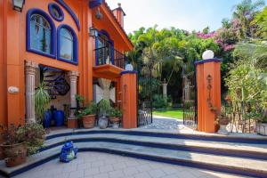 Gorgeous LGBTQ Mexican Hacienda Casa de la Paz