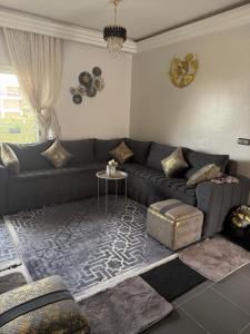 Appartement perla p2 saidia à 5min à pieds de la plage - uniquement familles et couples mariés - piscine en travaux