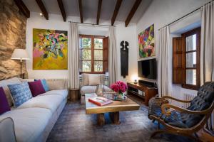 Elegant Villa Retreat in Banyalbufar, 1022