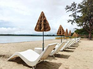 Sunset Villas Cabana