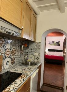 Arco acetari-Il medio evo nel cuore di roma