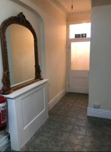 106 Brynmill - Room 1 - Sea views