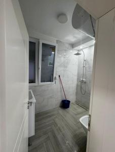Amars Place